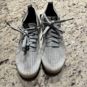 Nike Women's Sneakers - Gray